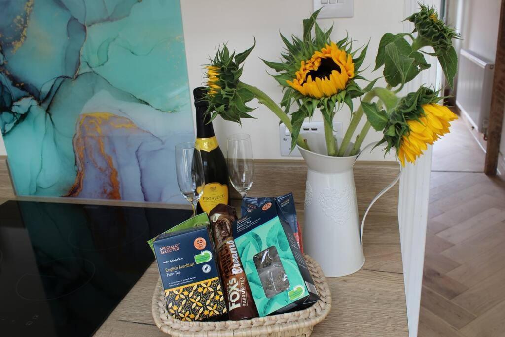 Holiday home Braybrooke Cottage, *