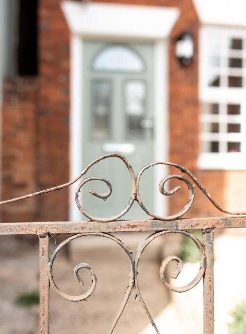 Braybrooke Cottage, Holiday home *
